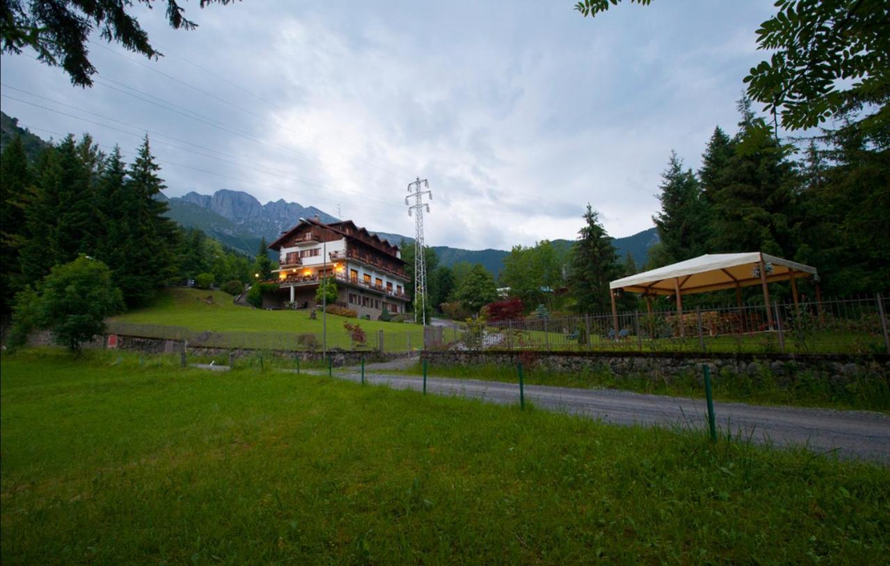Albergo Ristorante Scanapà Castione della Presolana Extérieur photo
